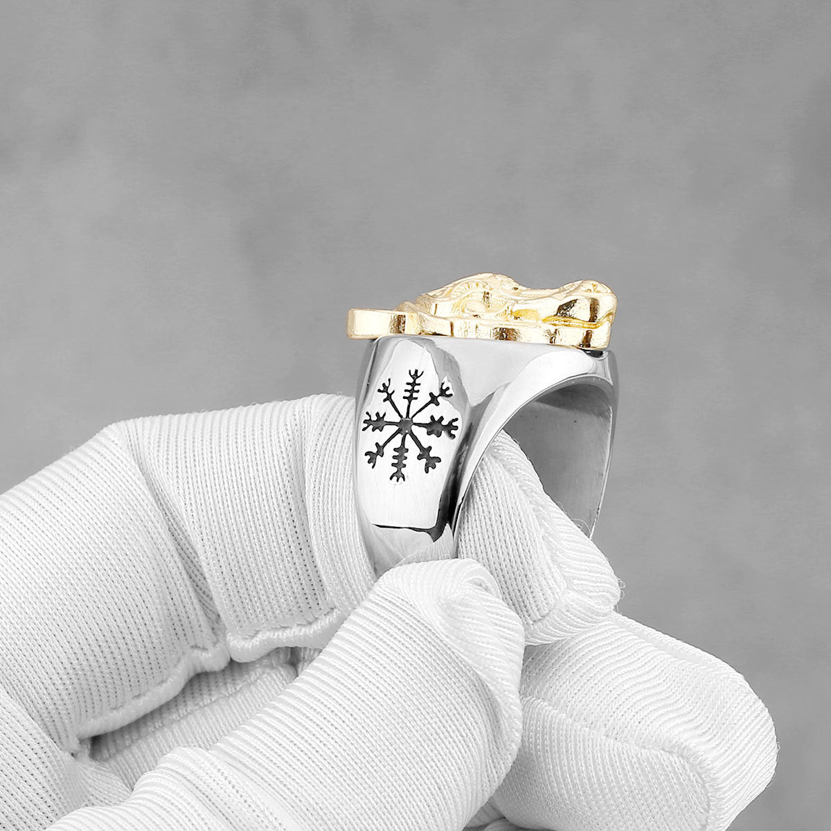 Viking Gold Wolf Head Ring