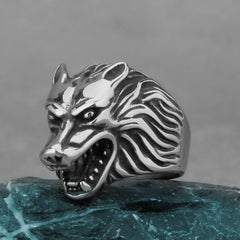 Wolf Head Ring