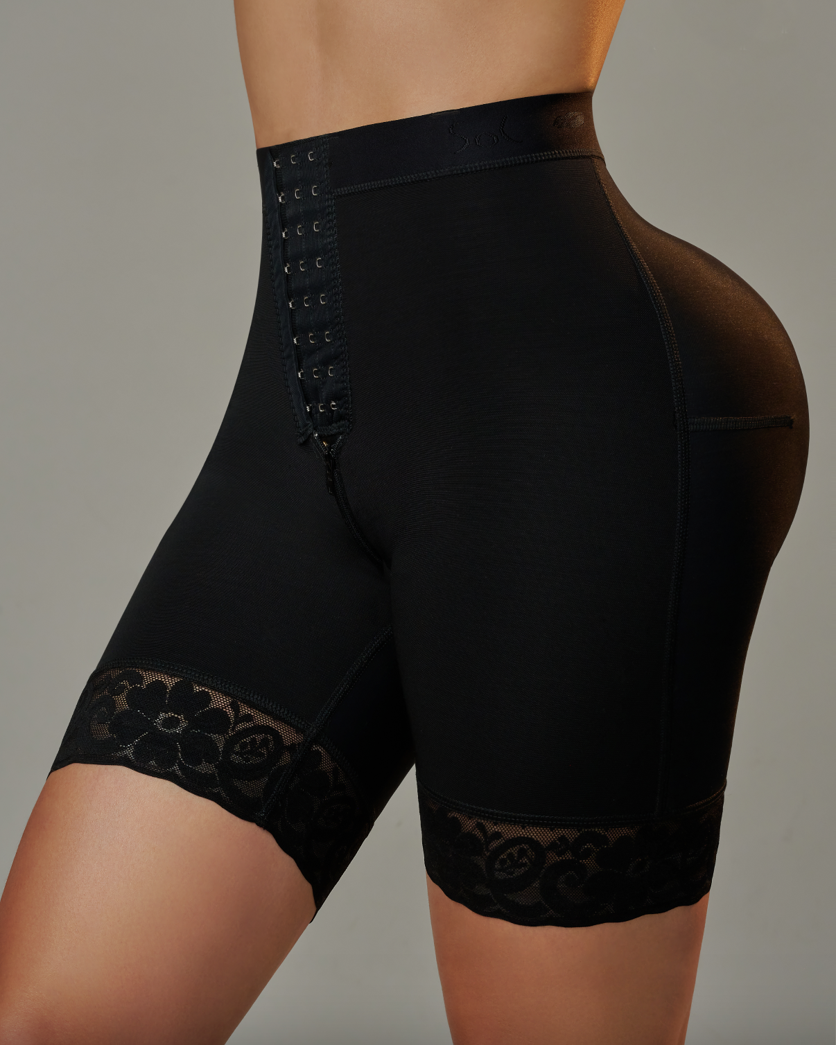 Invisible Mermaid Silhouette Regular Waist Short with Hooks- Mid-leg Shapewear