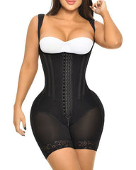 Faja Short Tirante Ancho Con 9 Varillas Frente Y Espalda Con 3 Lineas De Broches Realce Bootylicious