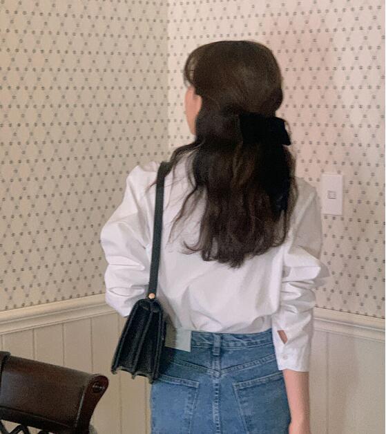 Simple Design Loose Shirt Top