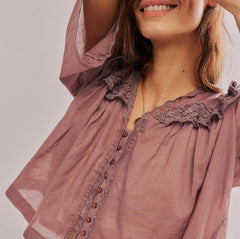 Lace-trimmed Collar Loose-fitting Pleated Top For Women