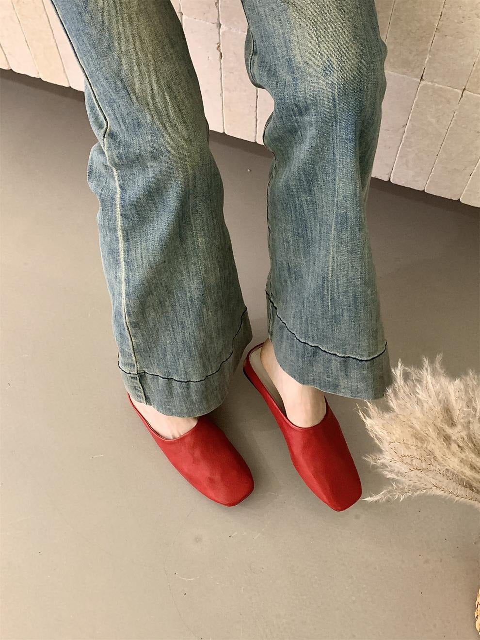 Arma Minimalist Faux Leather Slippers - 3 Colors