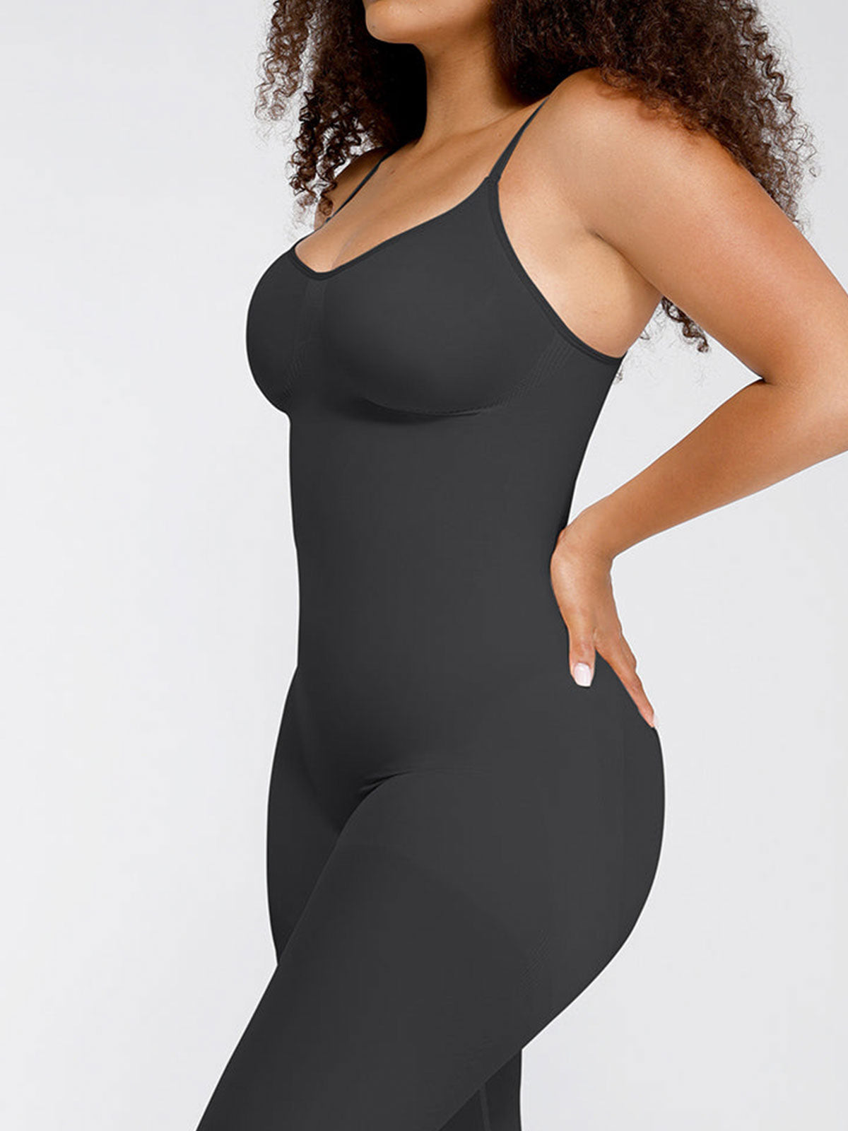 Seamless Breast Support Waist and Abdomen Shaping Mid Thigh Body Shaper