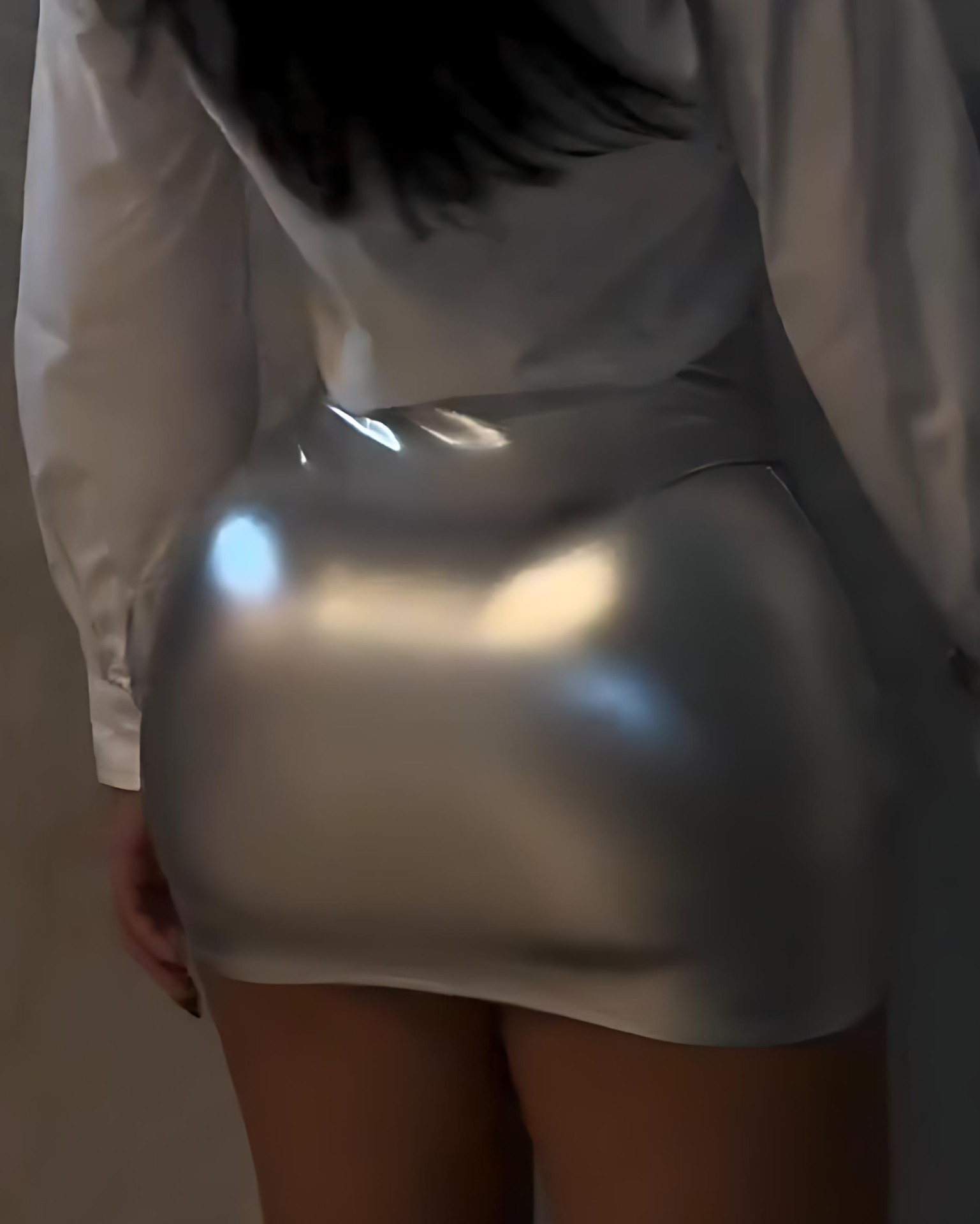 Slim Metallic Shiny Short Skirt